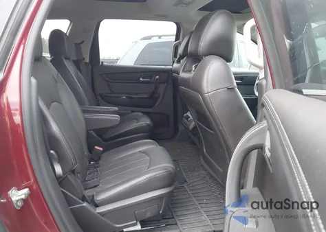 2017 Chevrolet Traverse Premier z USA, uszkodzony, nr VIN 1GNKVJKD6HJ118163